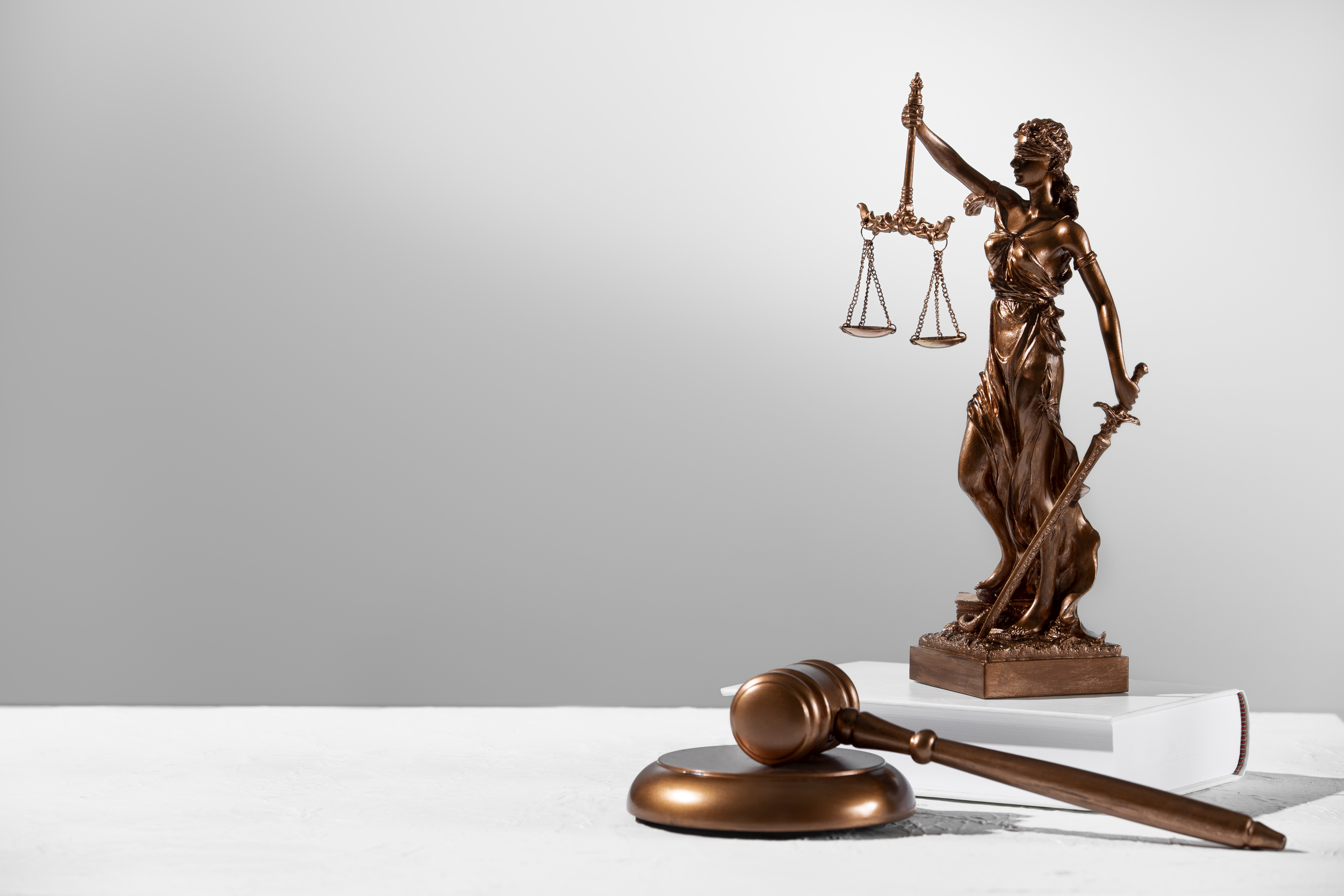 Tampon notarial sur un document à signer